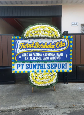 Papan Bunga Duka di Ranotana