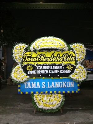 Papan Bunga Duka di Ranotana
